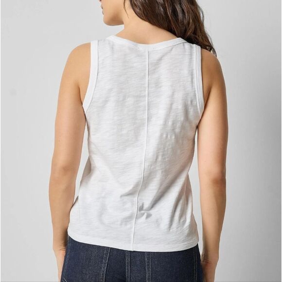 Lilla P, Back seam  White Fitted Sleeveless Tank Top - Picture 2 of 7
